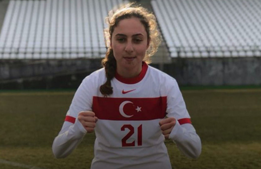 Eskişehirsporlu kadın futbolcuya mili takım daveti!