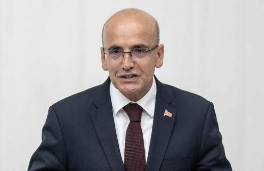 Mehmet Şimşek'ten dikkat çeken açıklamalar: 2024'te rüzgar bizden yana esecek