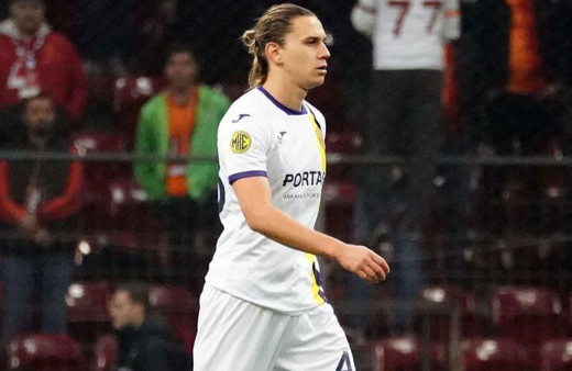 Galatasaray’da Taylan Antalyalı’nın sözleşmesi 3 yıl uzatıldı!