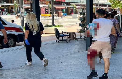 Antalya'da eski sevgili kan döktü! Kıskançlık krizine girdi evdeki tamirciyi bıçakladı