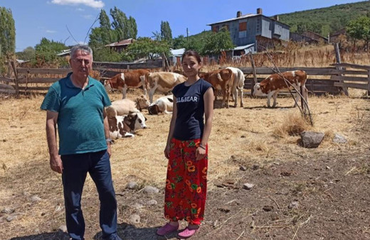 Üniversiteden mezun olan genç kıza 5 düve hibe!