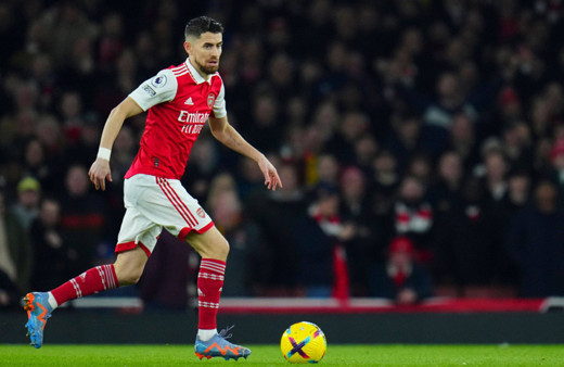 Fenerbahçe ile anılan Jorginho kararını verdi