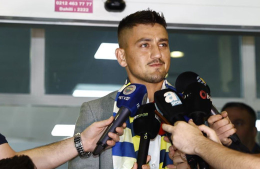 Fenerbahçe'ye transfer olan Cengiz Ünder: Fenerbahçe’yi şampiyon yapmak istiyorum