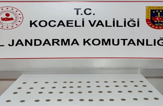 Kocaeli'de tarihi eser kaçakçılığı operasyonu! 56 adet sikke ele geçirildi
