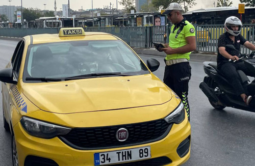 İstanbul'da yolcu seçip mesafe soran taksicilere para cezası!