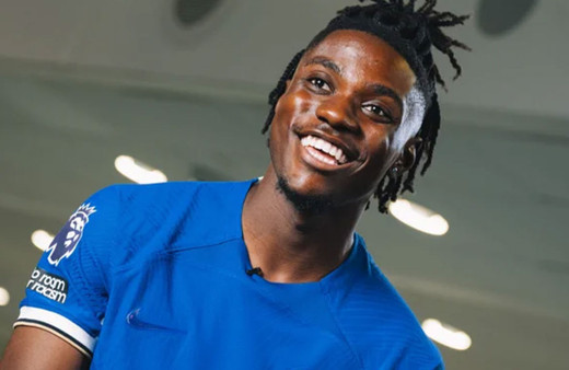 Chelsea, 19 yaşındaki Belçikalı futbolcu Romeo Lavia'yı transfer etti!