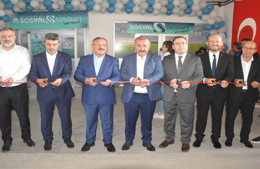 Tokat'ta belediyeden taktir toplayan hareket! Para geçmeyen marketin açılışı yapıldı