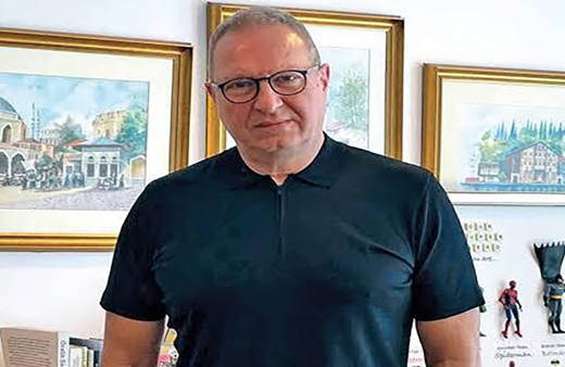 Bodrum'da teknesinde tatil yapan ünlü iş insanı arı sokması nedeniyle hayatını kaybetti!