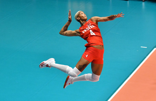 Melissa Vargas voleybol tarihine geçti 112 km/h hıza ulaşarak serviste dünya rekorunu kırdı