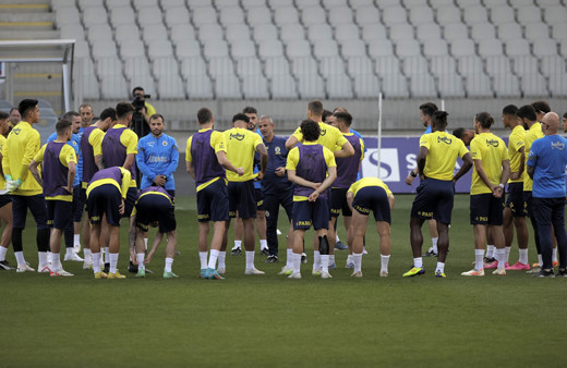 Rakip Twente! Fenerbahçe, UEFA'ya kadro bildirimi yaptı: Cengiz Ünder ve Fred...