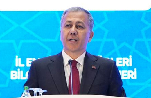 Ali Yerlikaya'dan düzensiz göçmen açıklaması 'her şey farklı olacak' dedi tarih verdi