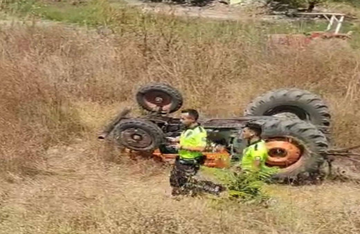 Bursa'da devrilen traktörün altında kalan çiftçi feci şekilde can verdi!