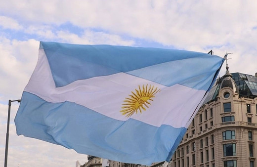 Arjantin’de marketler yağmalandı: 30 kişi gözaltında!