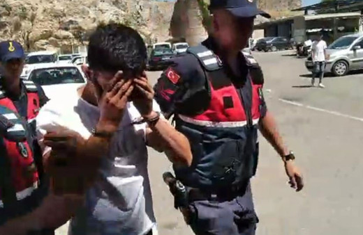 2 milyon liralık hırsızlık yaptı, otel odasında yakalandı!