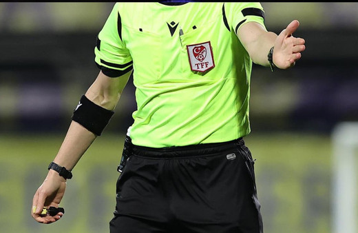 Süper Lig'de 3. hafta maçlarını yönetecek hakemler açıklandı