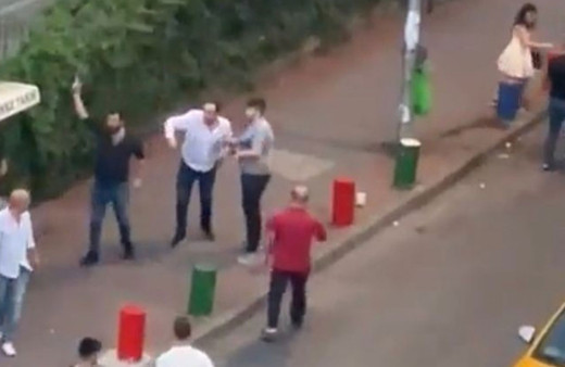 Ankara'da eğlence mekanı çıkışında kadınları darp eden 3 polis gözaltına alındı