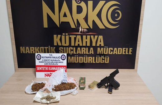 Yolcu otobüsüne silah ve uyuşturucuyla bindi! Aramalarda yakayı ele verdi