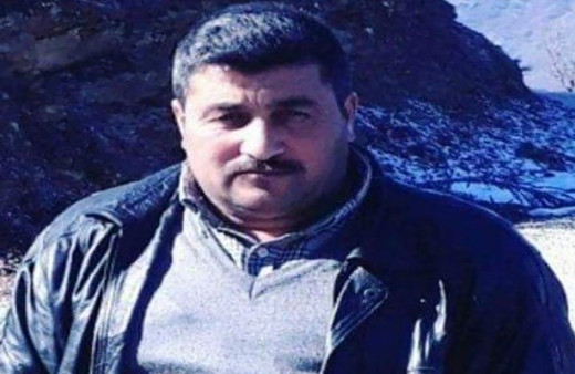 Manisa'da el frenini çekmeyi unutan adam traktör altında kalarak can verdi!