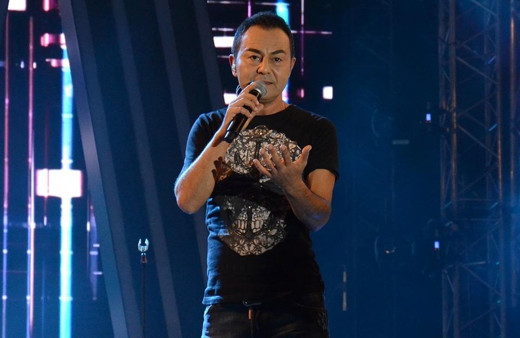 Şarkıcı Serdar Ortaç canlı yayında böyle dedi: "Namaza başlayacağım ama..."