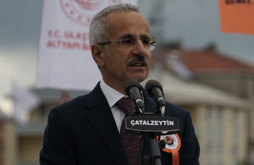 Ulaştırma ve Altyapı Bakanı Abdulkadir Uraloğlu, deprem hazırlıklarını açıkladı