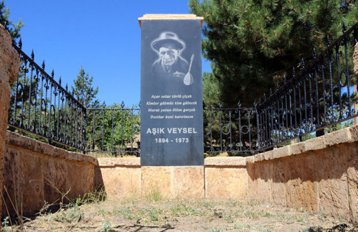 Sivas'ta "Aşık Veysel Kültür ve Sanat Festivali" başladı