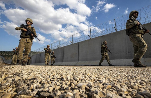 MSB duyurdu: Sınırda 9'u terör örgütü mensubu 17 kişi yakalandı
