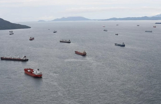 Gemiler haftalardır bekliyor! Panama Kanalı'ndaki kısıtlama 10 ay daha uzayacak