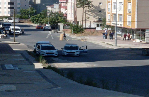 Tekirdağ'da motosikletle iş yerini basan şahıslar husumetlilerine kurşun yağdırdı!