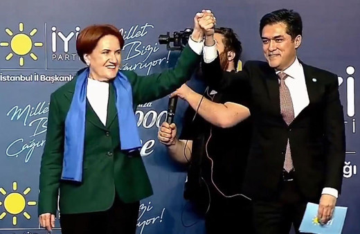 Siyaset Meral Akşener'e kilitlendi! İlk işareti sağ kolu verdi: Seçime kendimiz gireceğiz, ister destekleyin ister...