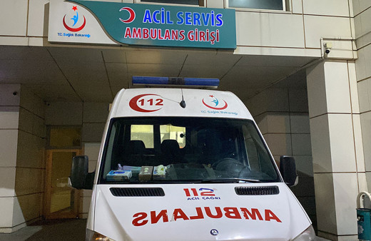 Tartıştığı erkek arkadaşına acımadı! Mutfaktan aldığı bıçakla birçok yerinden bıçakladı