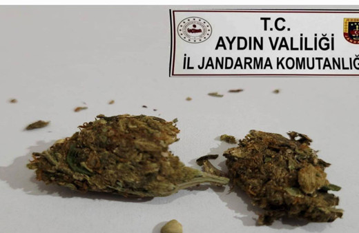 Uyuşturucu otobüs yolculuğunda yakayı ele verdiler!