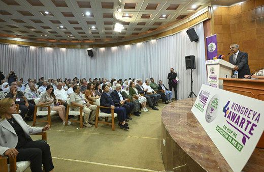 HDP'de Sultan Özcan ve Cahit Kırkazak Eş Genel Başkanlıklara seçildi