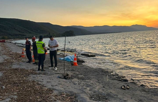 Yüzme hakemi İznik Gölü'nde boğuldu
