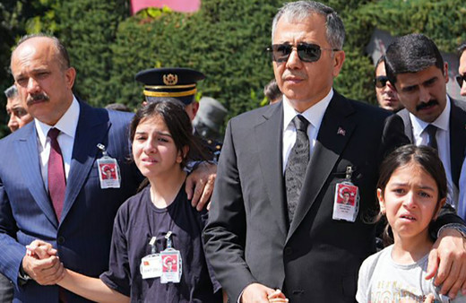İçişleri Bakanı Ali Yerlikaya duyurdu! Şehit Hakan Telli'nin kanı yerde kalmadı işte operasyon görüntüleri