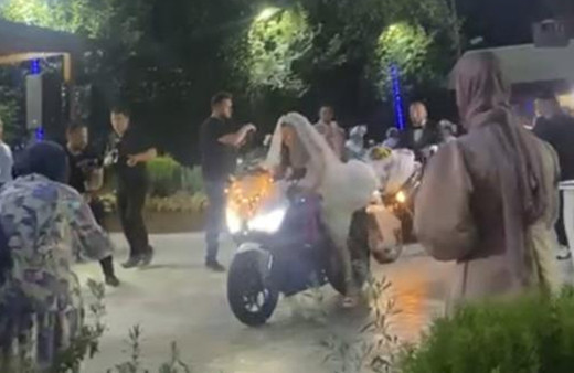 Kır düğününde ilginç anlar! Gelin ve damadı gören davetliler şaşkınlık yaşadı