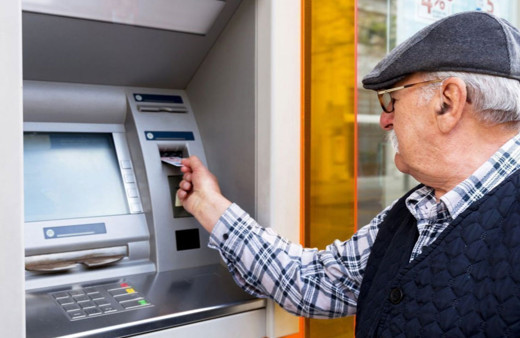 Torba yasadan emekli maaşlarına zam çıktı! İster enflasyon farkı ister kök maaş