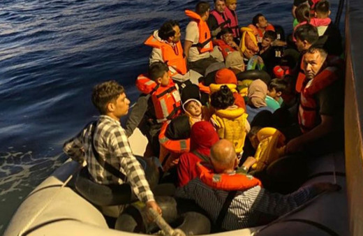 Çanakkale'de hem göçmenler hem kaçakçılar yakalandı!