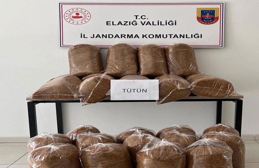 Elazığ'da jandarma ekiplerinden kaçak tütün operasyonu! 165 kilo kaçak tütün ele geçirildi