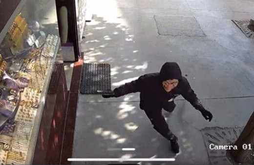 La Casa de Papel Gaziosmanpaşa! "Dali" maskesiyle soyguna kalkıştılar