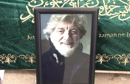 Oyuncu Ünal Silver son yolculuğuna uğurlandı yakınları gözyaşlarına boğuldu