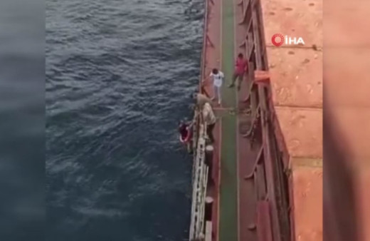 İstanbul'da gemiden düşen kaptan 20 saat sonra kurtarıldı!