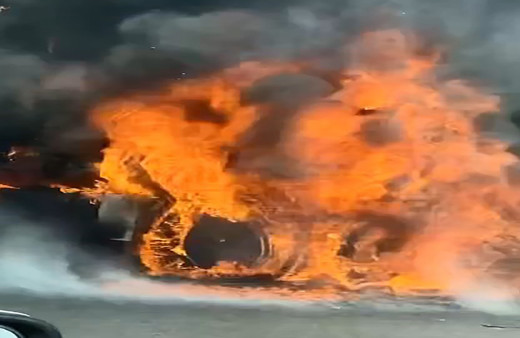 Bursa'da seyir halindeki tır alev topuna döndü!