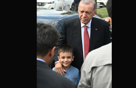 Cumhurbaşkanı Erdoğan, Üsküdar'da vatandaşlarla sohbet etti