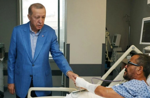 Erdoğan’dan Sabancı çiftine hastanede ziyaret