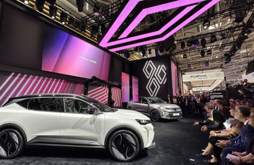 Renault, yeni modelleriyle Münih IAA Mobility 2023'te