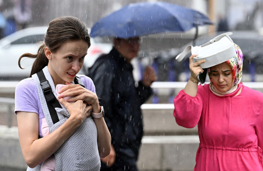 Meteoroloji 10 ilde alarm verdi kuvvetli yağış bekleniyor! Prof. Dr. Orhan Şen'den 'İstanbul' uyarısı