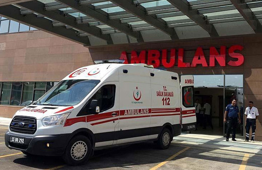 Sokakta başlayan tartışma çok feci bitti! Polisi kendisi aradı