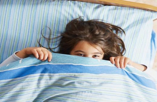 Çocuğunuz uykuda idrar kaçırıyorsa dikkat! Nedeni psikolojik olmayabilir