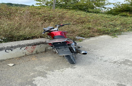 Samsun'da motosiklet ve otomobil kafa kafaya çarpıştı!