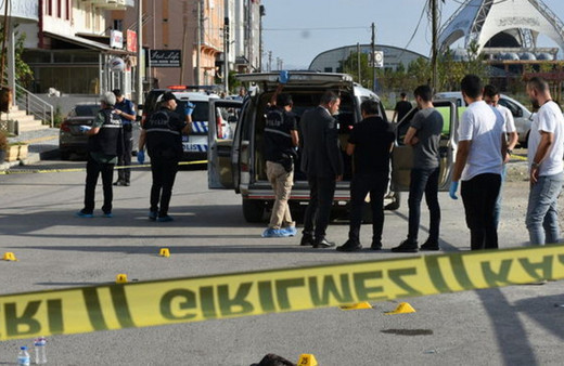 Afyonkarahisar dehşet! Dayılarına pompalı tüfekle saldırdı